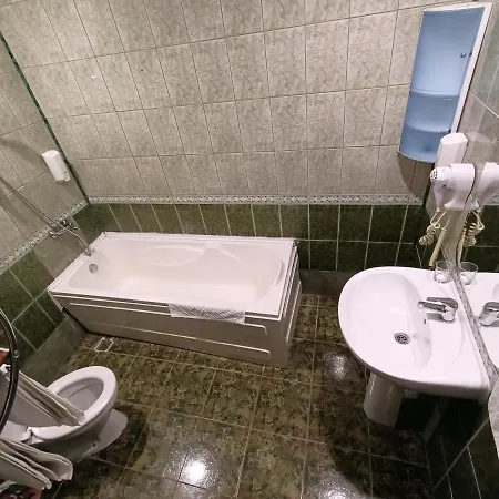 招待所 武士之家膳食公寓 3*